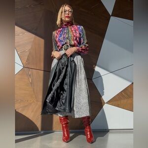 VINTAGE STATEMENT BLOUSE